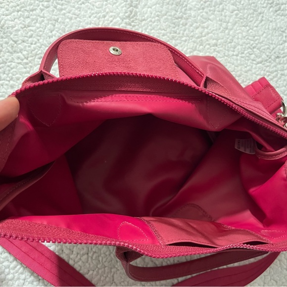 authentic medium Longchamp bag. pre-owned still good condition. - Picture 5 of 6